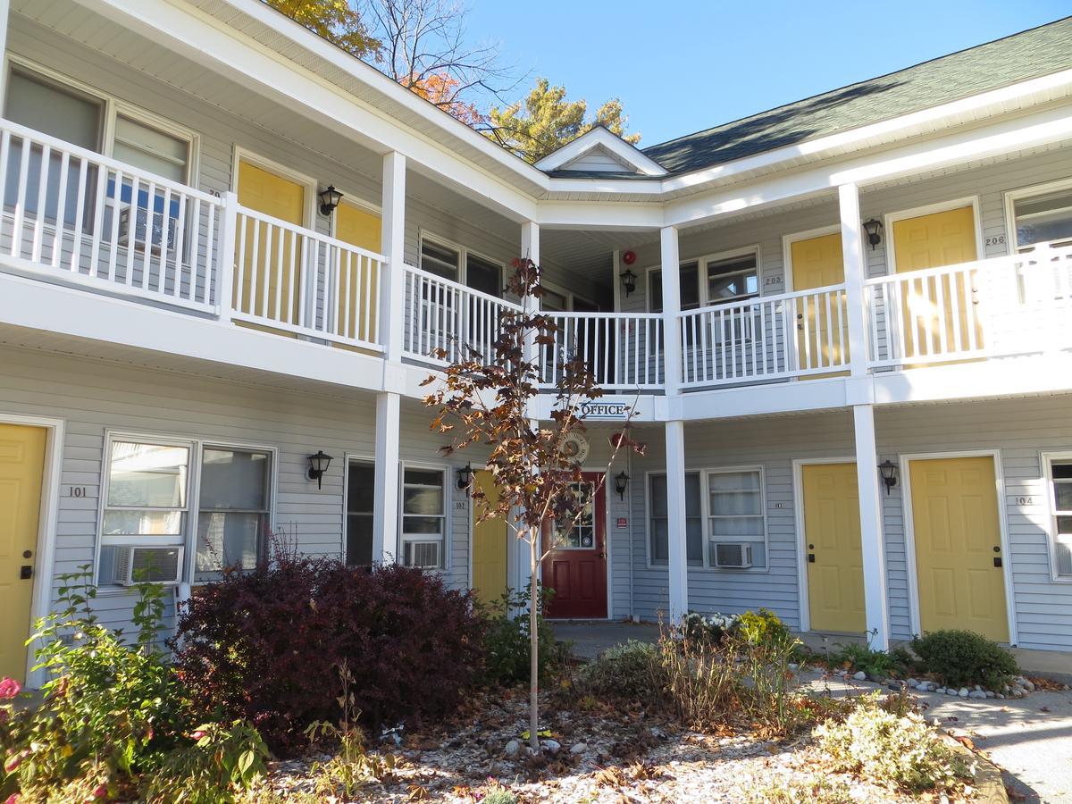 Empire Lakeshore Inn Exterior foto